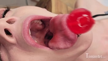 Riann Nova "Lolli Sugando"