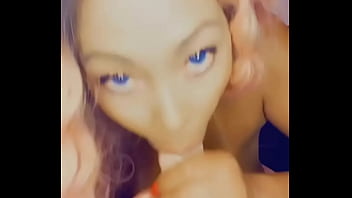 YenniferPink – Coloque seu pau na minha boca papai