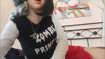 meu jovem tio me manda algumas coisas privadas quentes